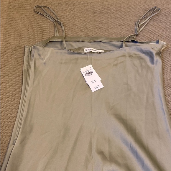 Abercrombie & Fitch Elegant Satin Slip Dress - Picture 3 of 3